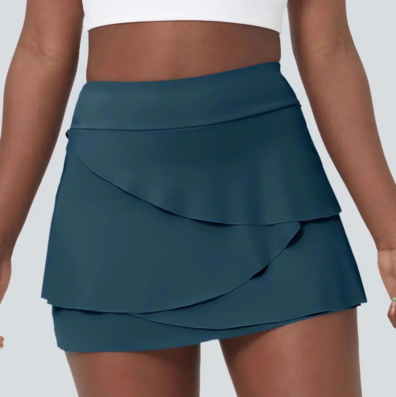 AeroBloom Airy 2 az 1-ben golf szoknya réteges kialakítással és zsebekkel