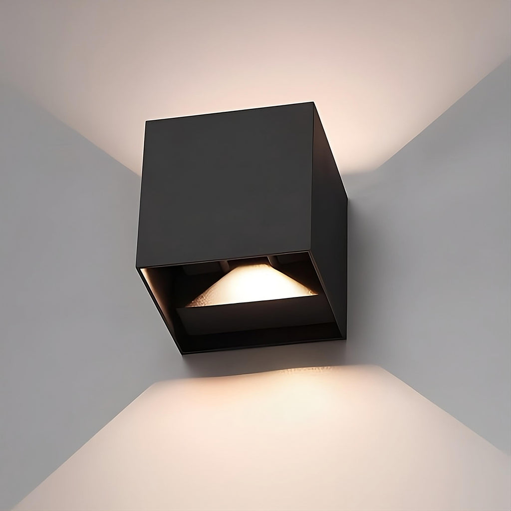LuminaCube Applique da Parete con Sensore di Movimento per Uso Domestico Facile