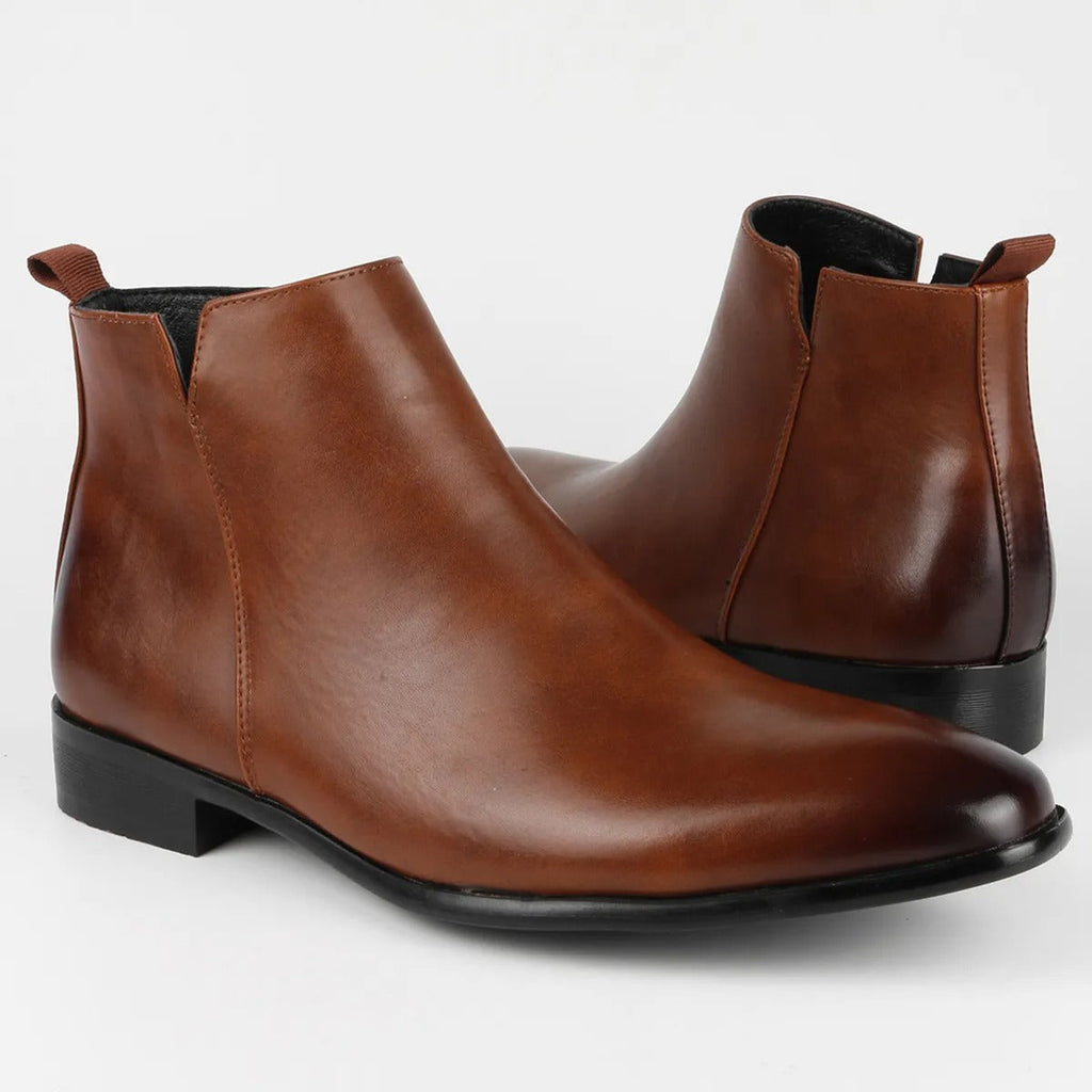 Aurelia Men's Chelsea Style Leather Boots With Sleek Look