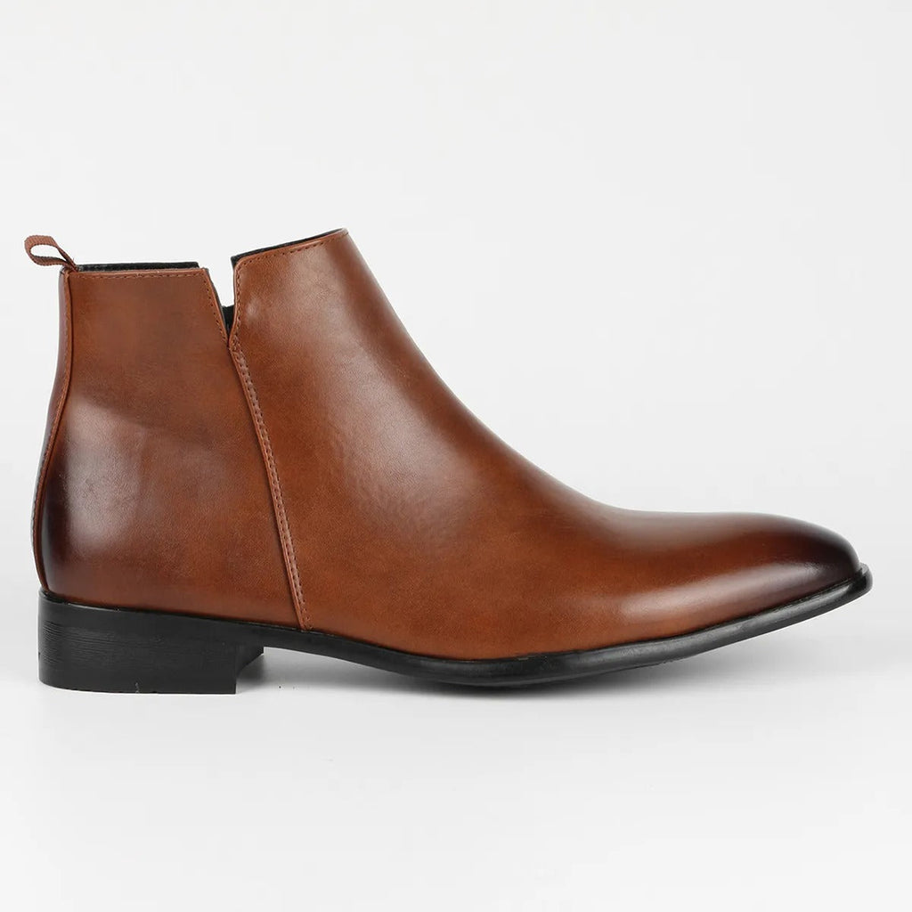 Aurelia Men's Chelsea Style Leather Boots With Sleek Look