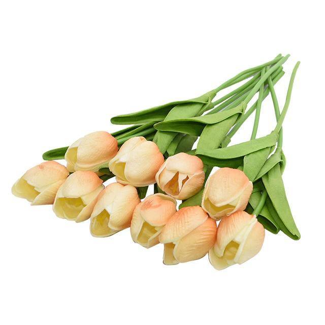 Sada deseti kusů umělých tulipánů a květin
