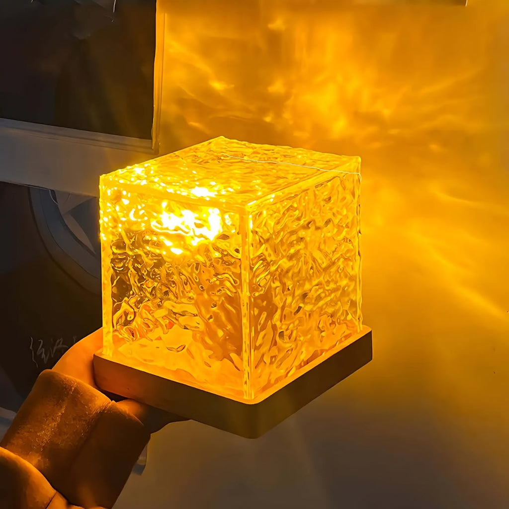 מנורת הקרנת גלים דינמית לתאורת אווירה RGB