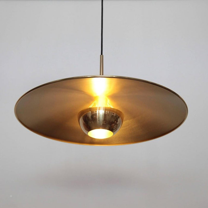 Suspension LED Lumara pour une ambiance chaleureuse dans le salon