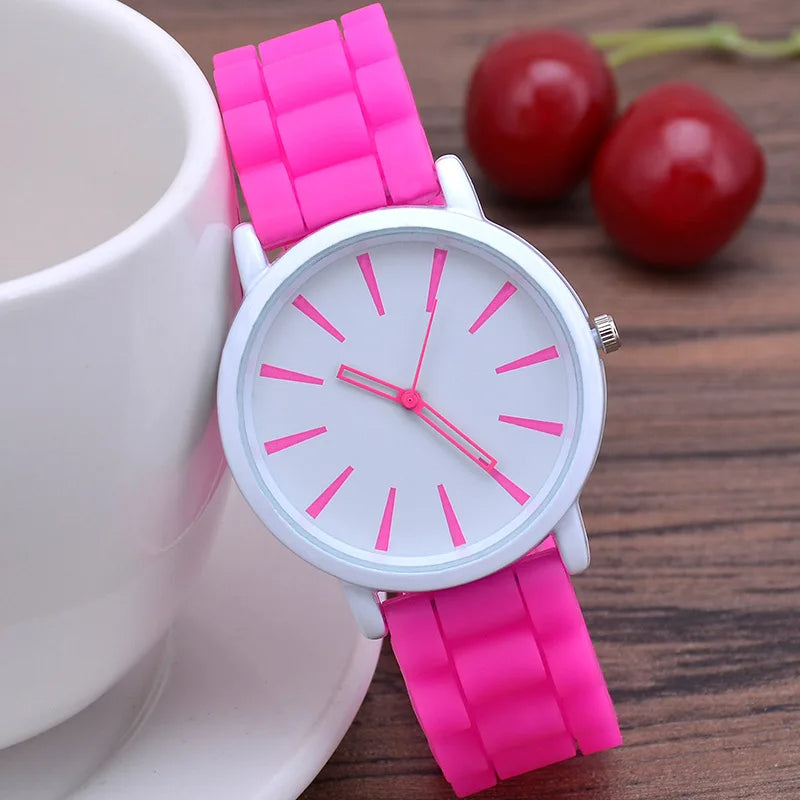 Spectrum Wristwatch With Minimalist Dial For Unisex Everyday Style