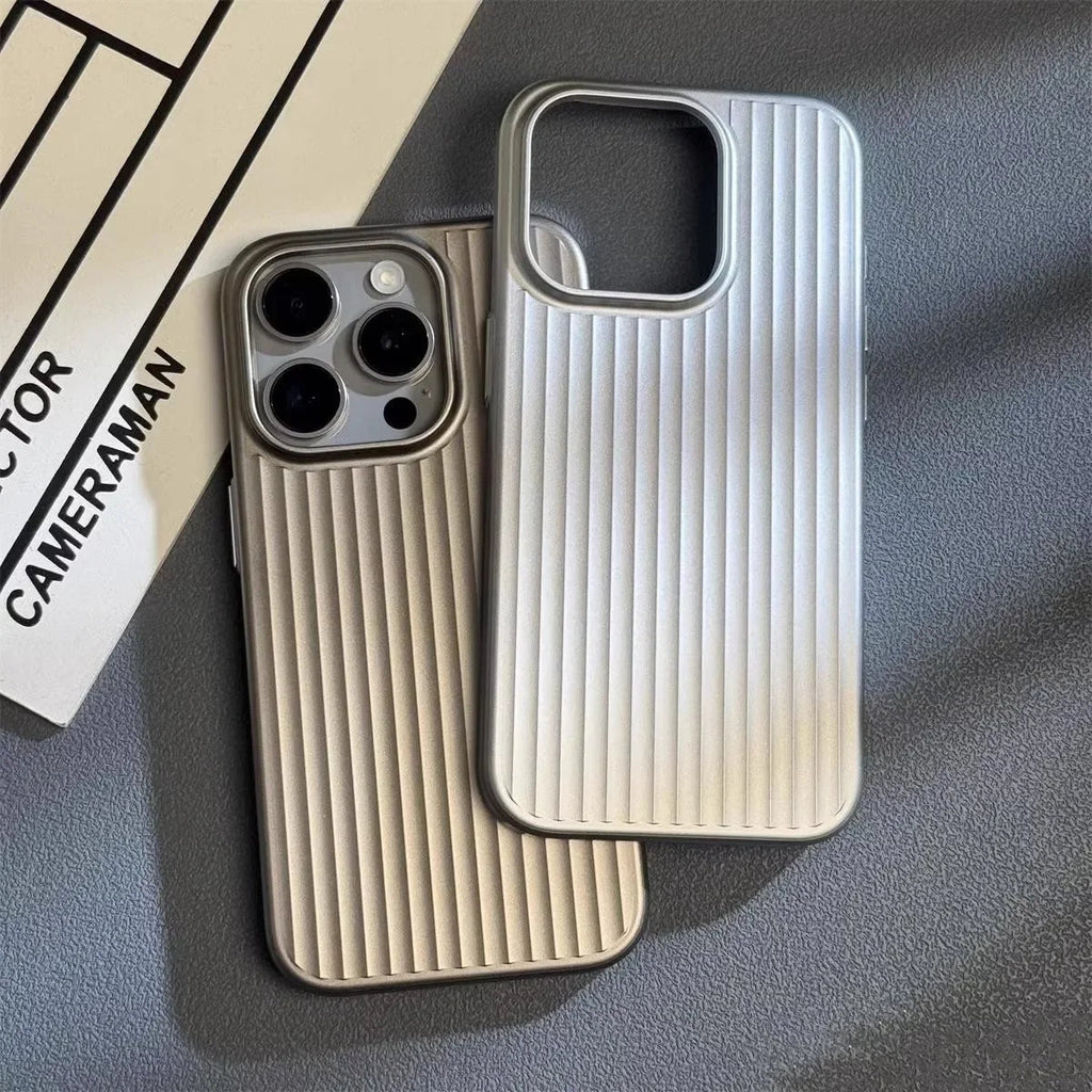 Custodia Protettiva Titanium Shield Pro per iPhone con Design Minimalista ed Elegante