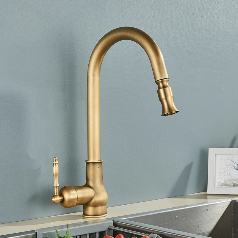 VintageTap vandhane i antik messing til køkkenvask klassisk design