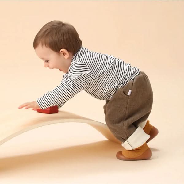 MiniStride GripSocken rutschfest und warm für kleine Entdecker