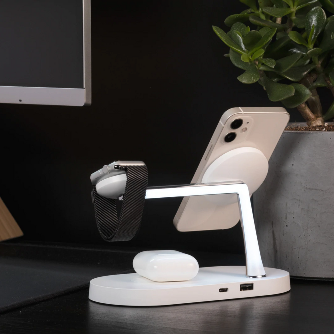 Dock di ricarica wireless tre in uno per tutti i tuoi dispositivi