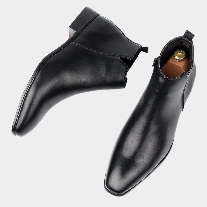 Aurelia Men's Chelsea Style Leather Boots With Sleek Look