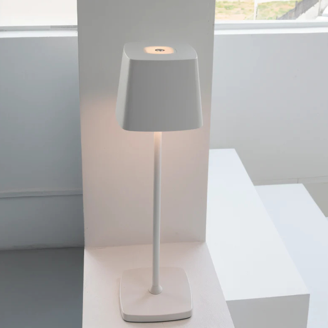 LumaNexa bezdrátová dobíjecí stmívatelná LED stolní lampa s dotykovým ovládáním