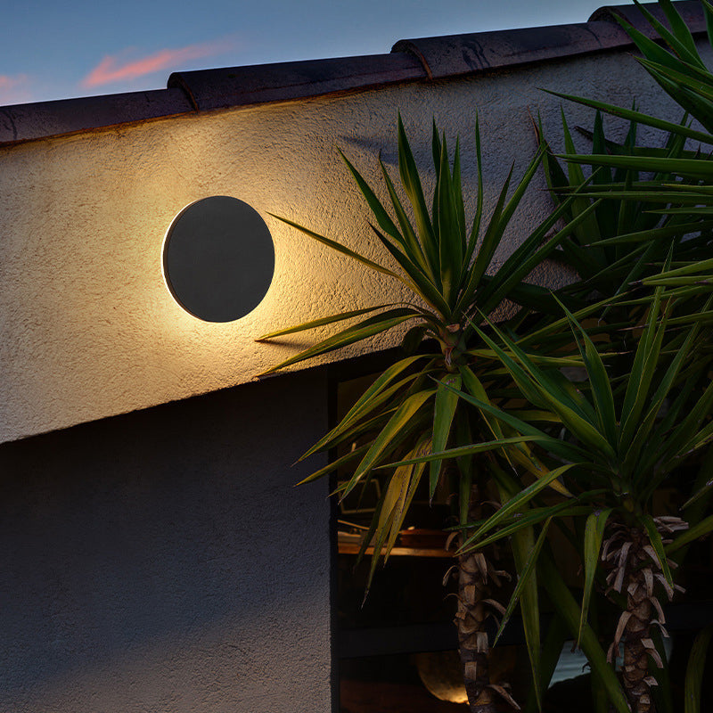 Arden Sleek Exterior LED Fixture For Outdoor Walls And Entryways