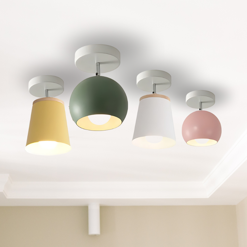 Stropní lampa AuroraGlow s teplým ambientním světlem pro moderní interiéry