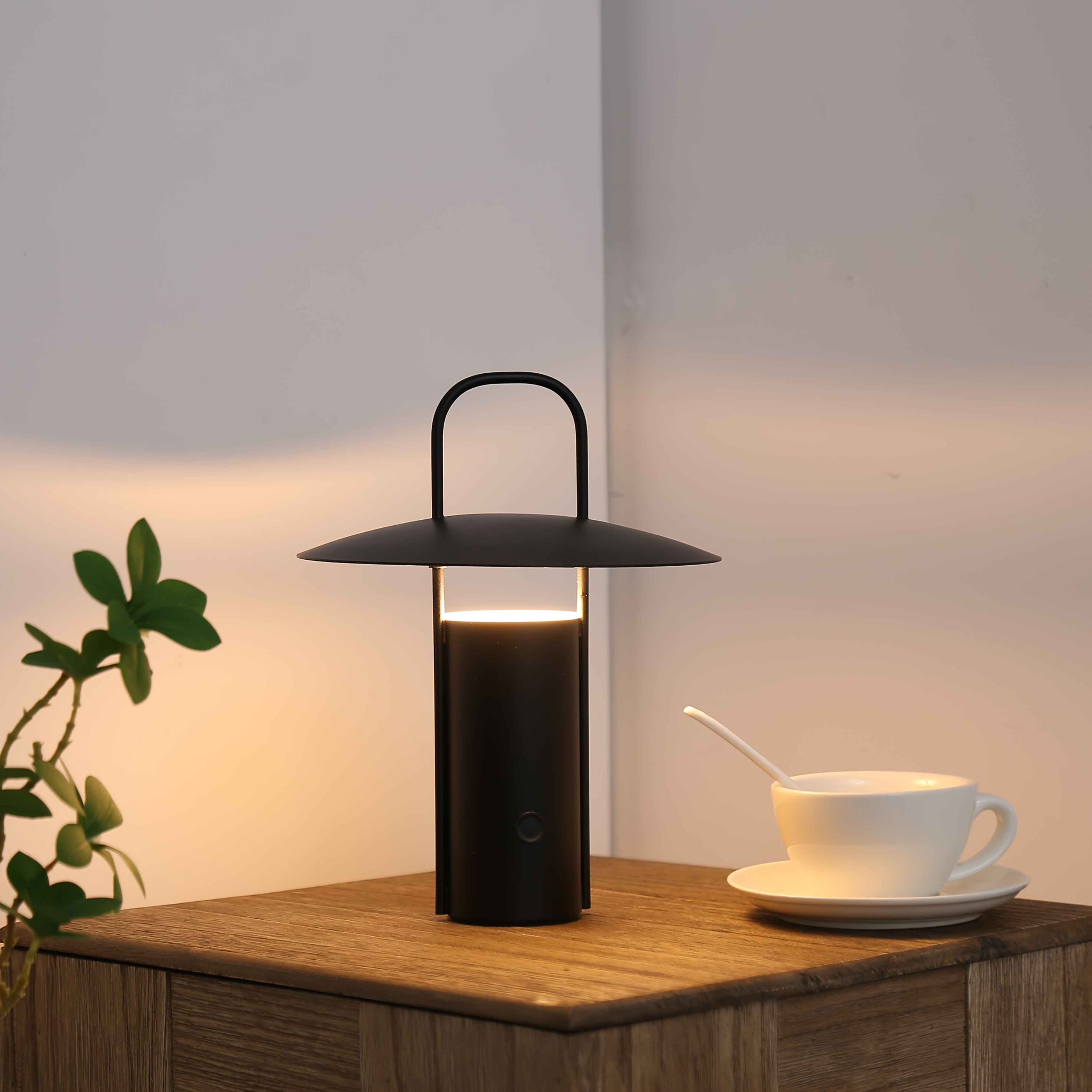 Přenosná stolní lampa do vesmíru