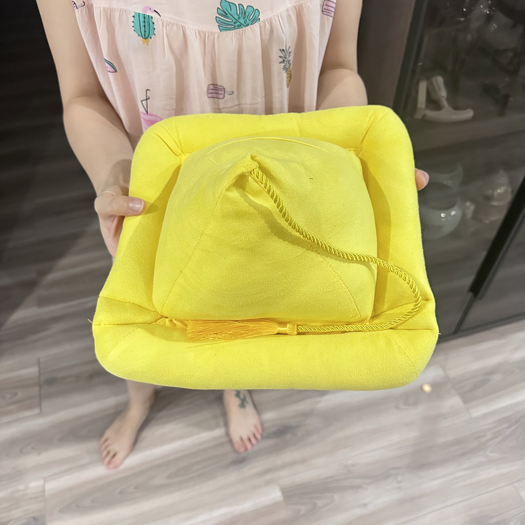 Pyramid Reading Pillow Stand