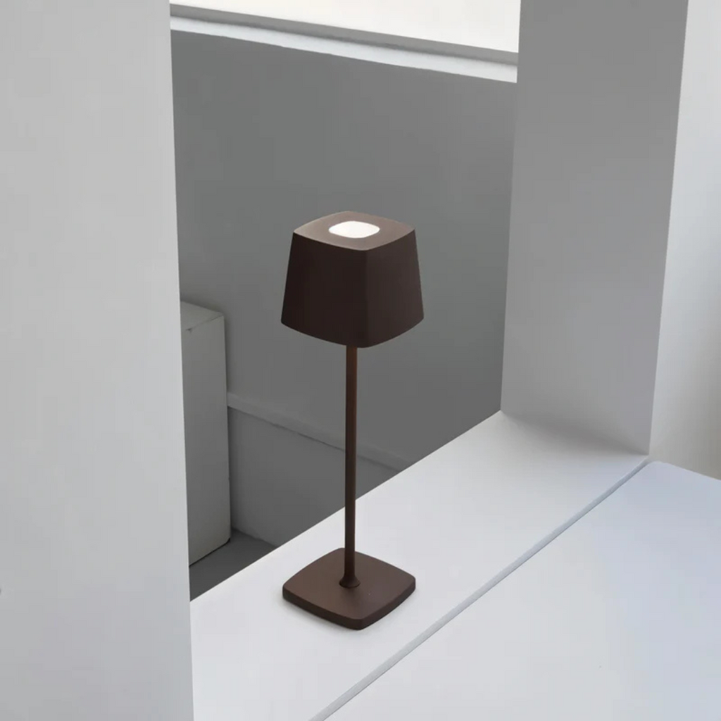 LumaNexa bezdrátová dobíjecí stmívatelná LED stolní lampa s dotykovým ovládáním