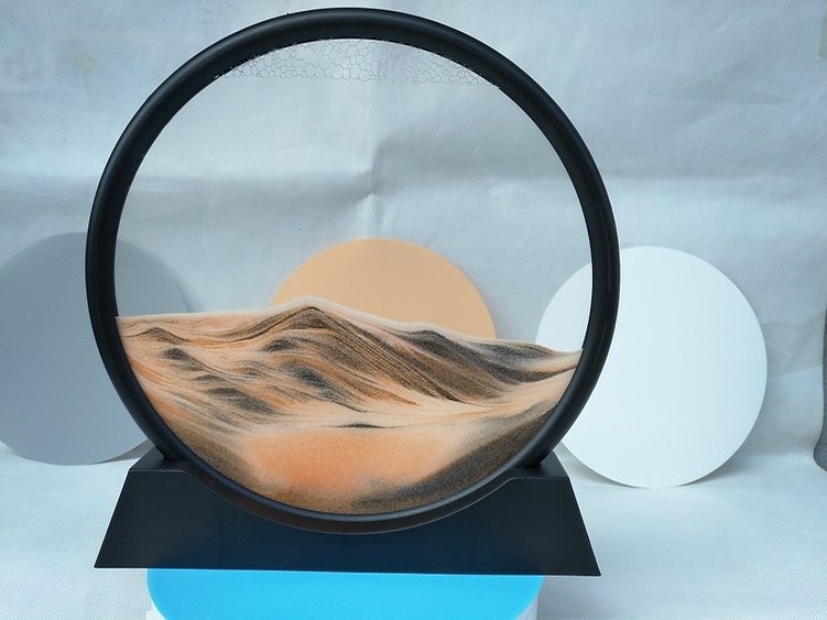 Beruhigende 3D-Sandkunst-Glasskulptur mit fließenden Sandmustern zur Schreibtischdekoration
