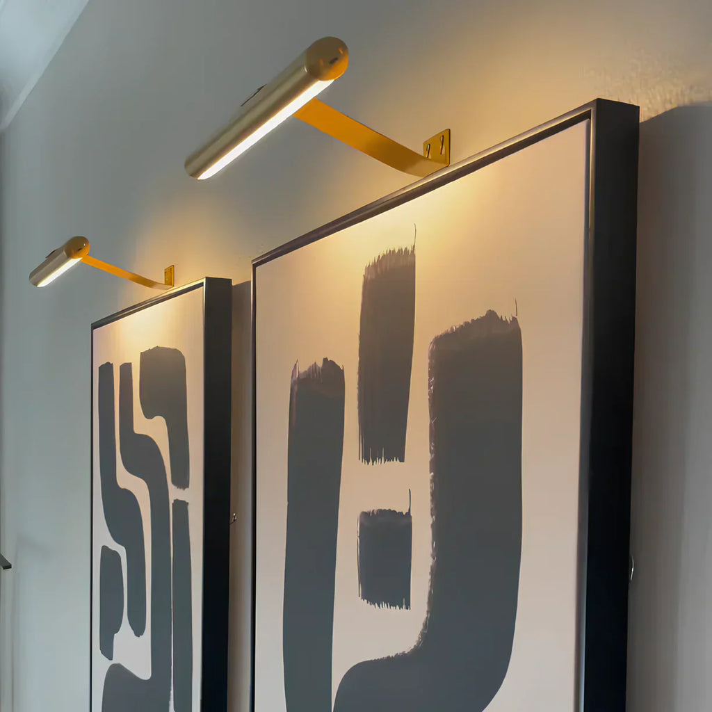Applique murale LED pivotante LumaNova - Sans fil et élégante pour tout mur de galerie