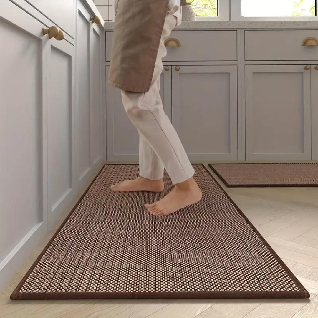 Sada kuchyňských běhounů z béžové PVC pěny, protiskluzové rohože 45x120 cm a 45x70 cm, odolné proti skvrnám