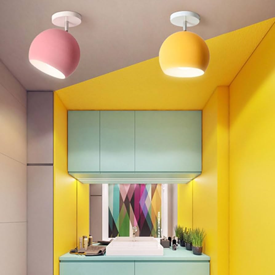 Stropní lampa AuroraGlow s teplým ambientním světlem pro moderní interiéry