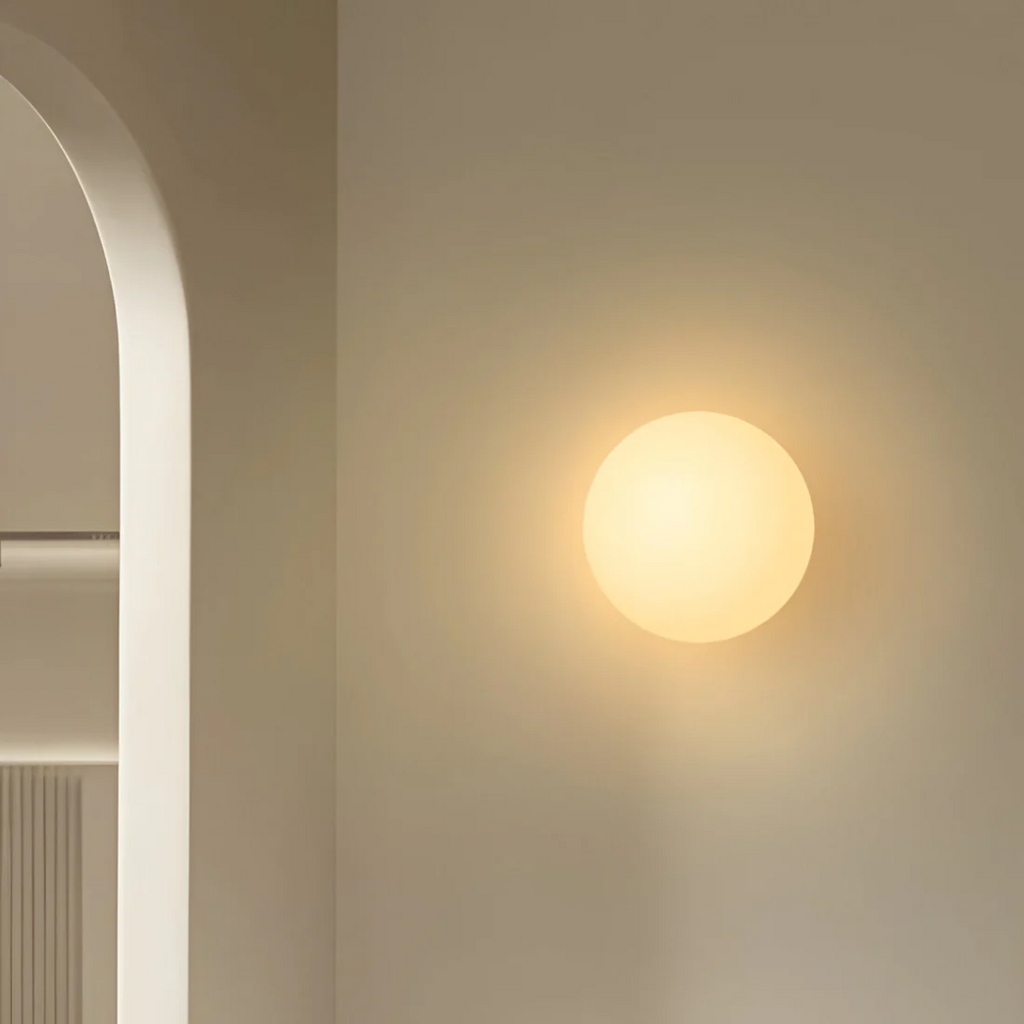 HaloGlass skleněný nástěnný svícen s teplým rozptýleným LED světlem