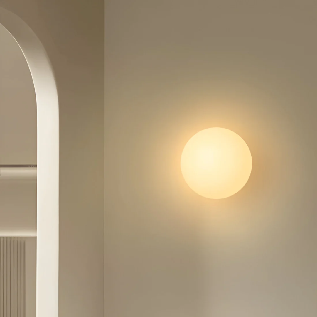 HaloGlass skleněný nástěnný svícen s teplým rozptýleným LED světlem