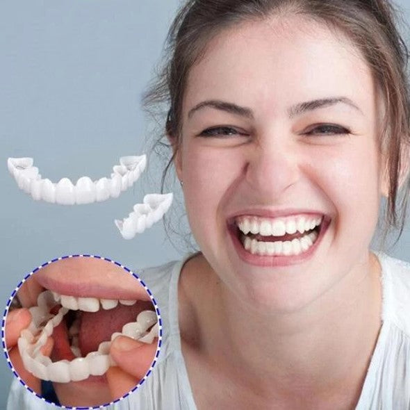 Set di faccette dentali per sorriso superiore e inferiore