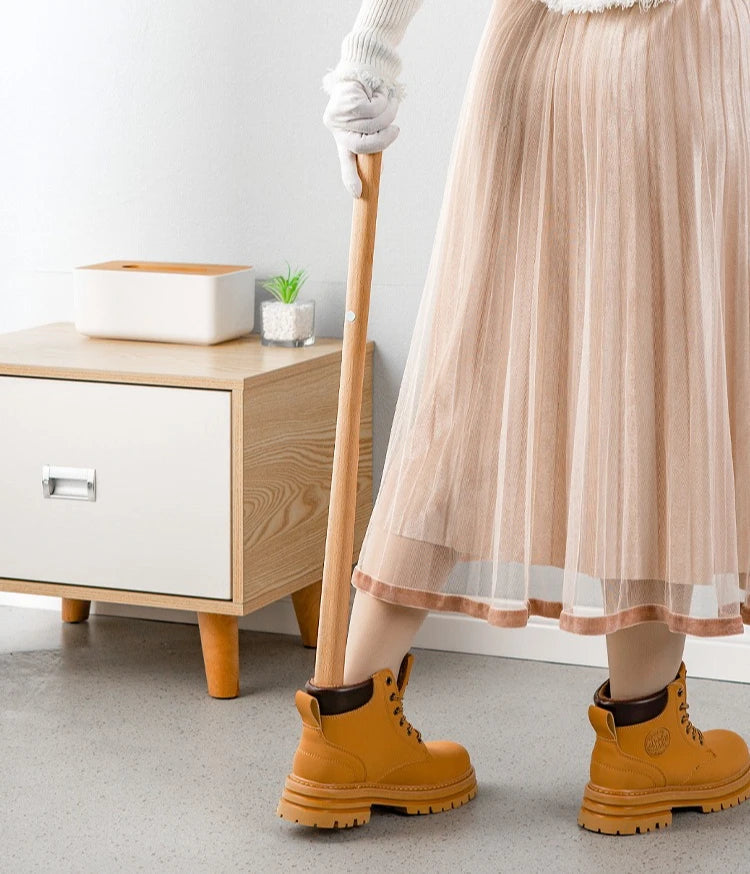 ErgoGrip Extended Handle Shoe Horn Designed For Easy Wear
