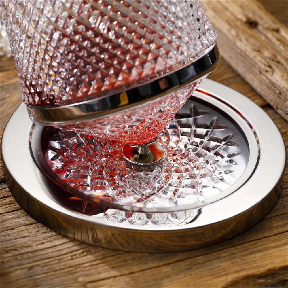 Elegant 360-Degree Rotation Crystal Glass Wine Decanter For Fine Serving