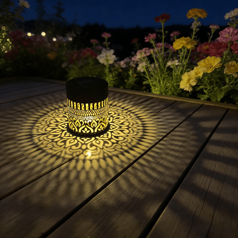Solar Projection Lamp for Elegant Outdoor Ambience