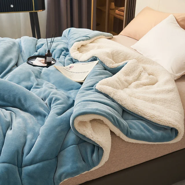 Warm Luxury Fleece Blanket for Cozy Bedding