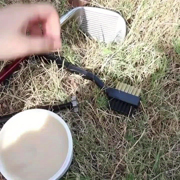 Voskový lešticí prostředek na golfové hole