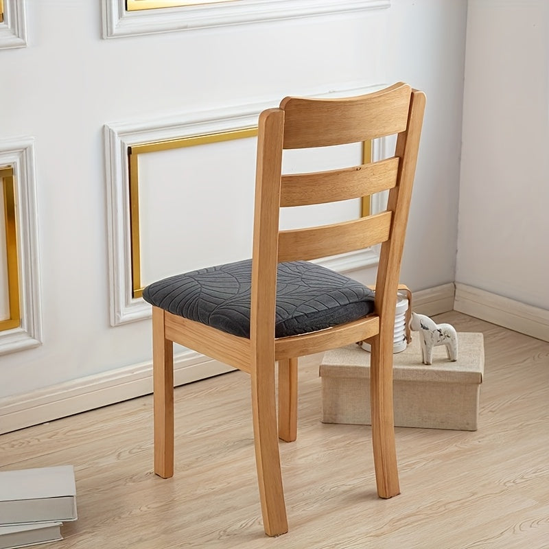 Okamžité potahy na židle pro moderní interiérový styl