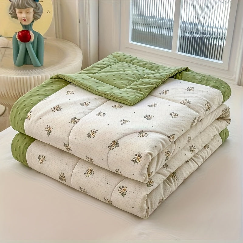 Lightweight Floral Summer Quilt for Cozy Sleep Comfort