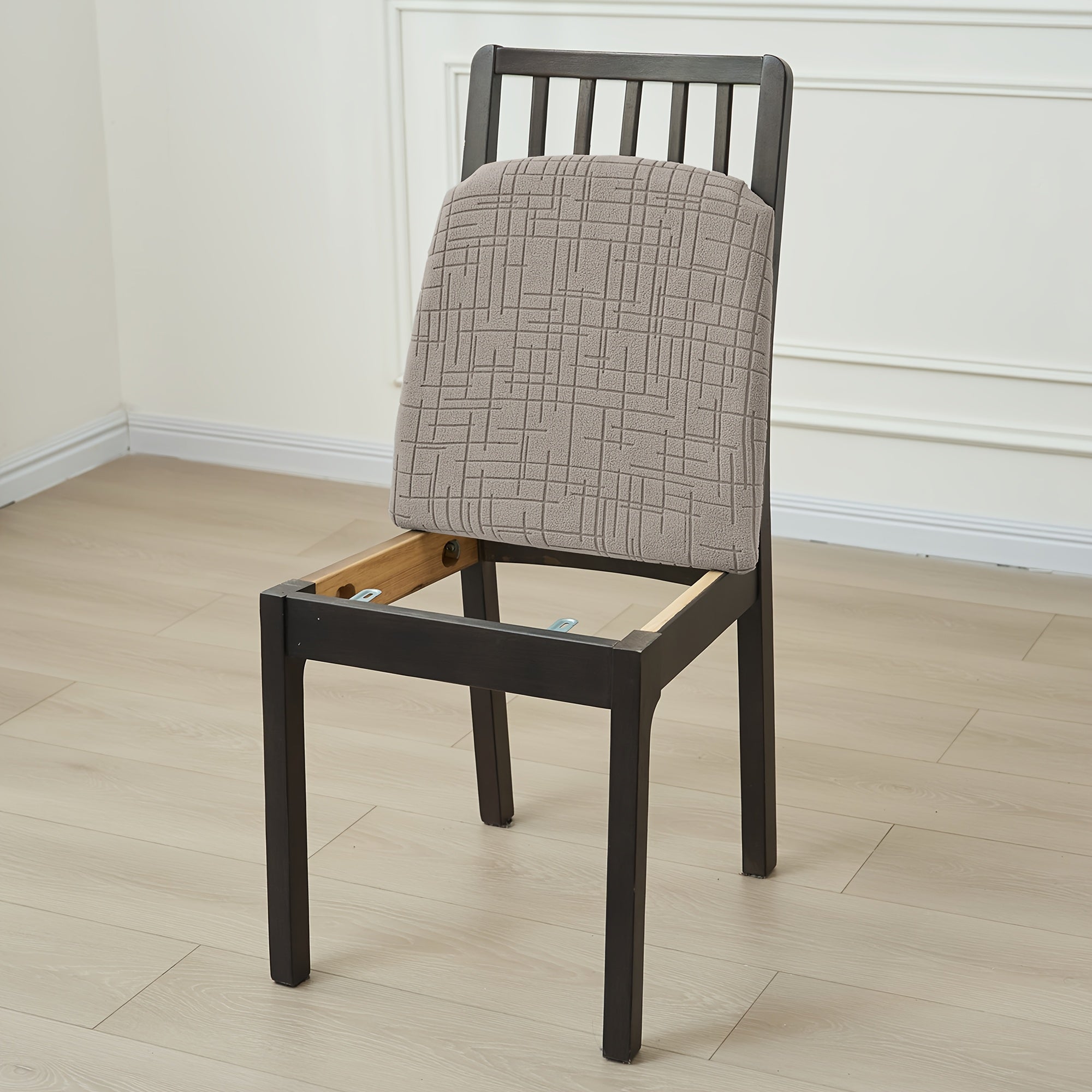 Modern Stretch Protection for Elegant Dining Chairs
