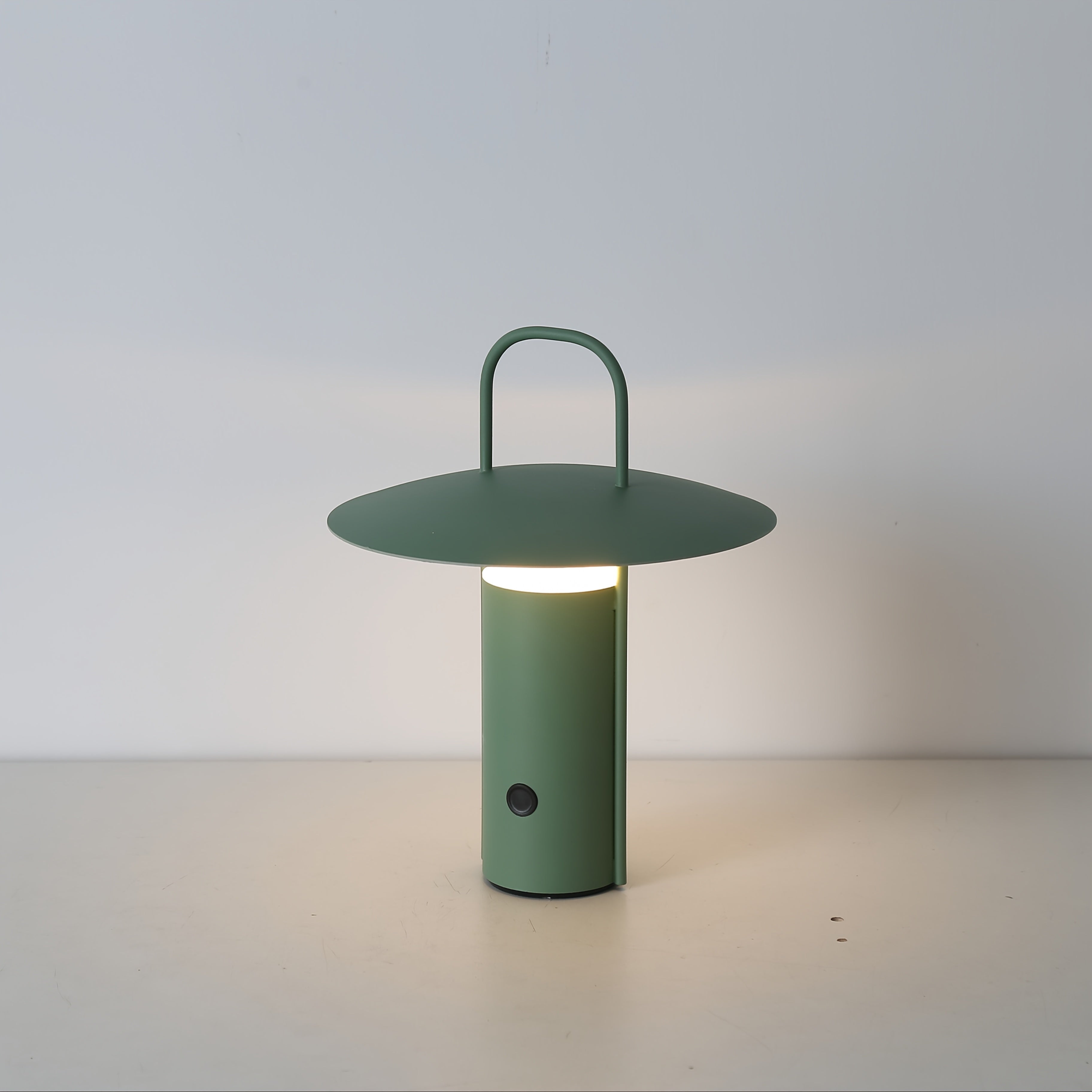 Přenosná stolní lampa do vesmíru