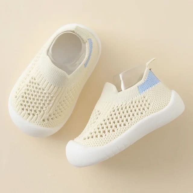 JoyStride Sneakers Leggere per Bambini con Suola Tread per Gioco Attivo