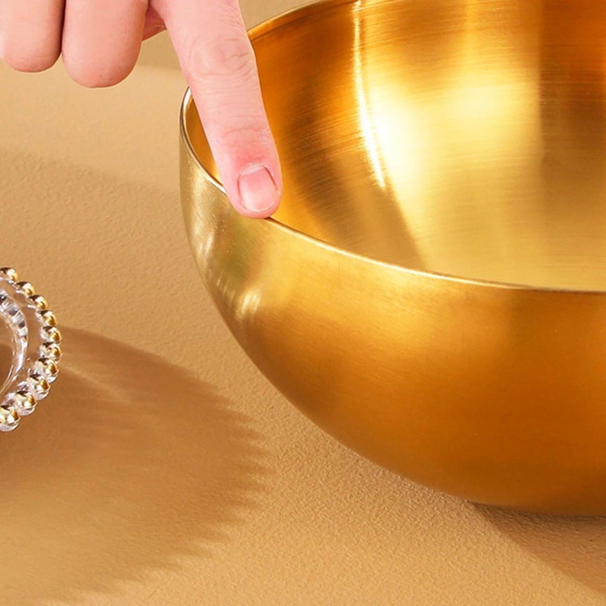 AuroraServe Elegant Stainless Steel Serving Bowl for Stylish Dining