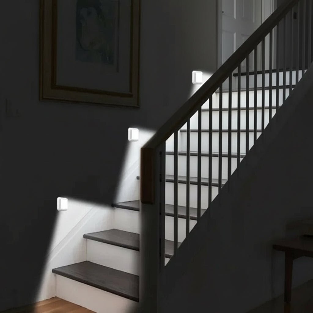 LumaNest Lampada da Letto LED Intelligente con Sensore di Movimento