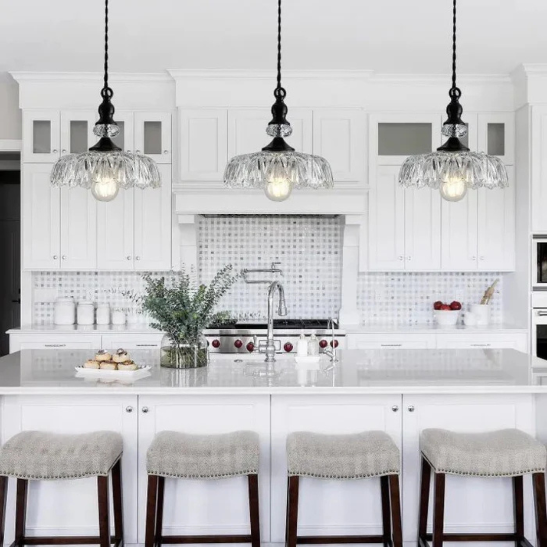 Solenne | Vintage-Inspired Glass Pendant Lamp