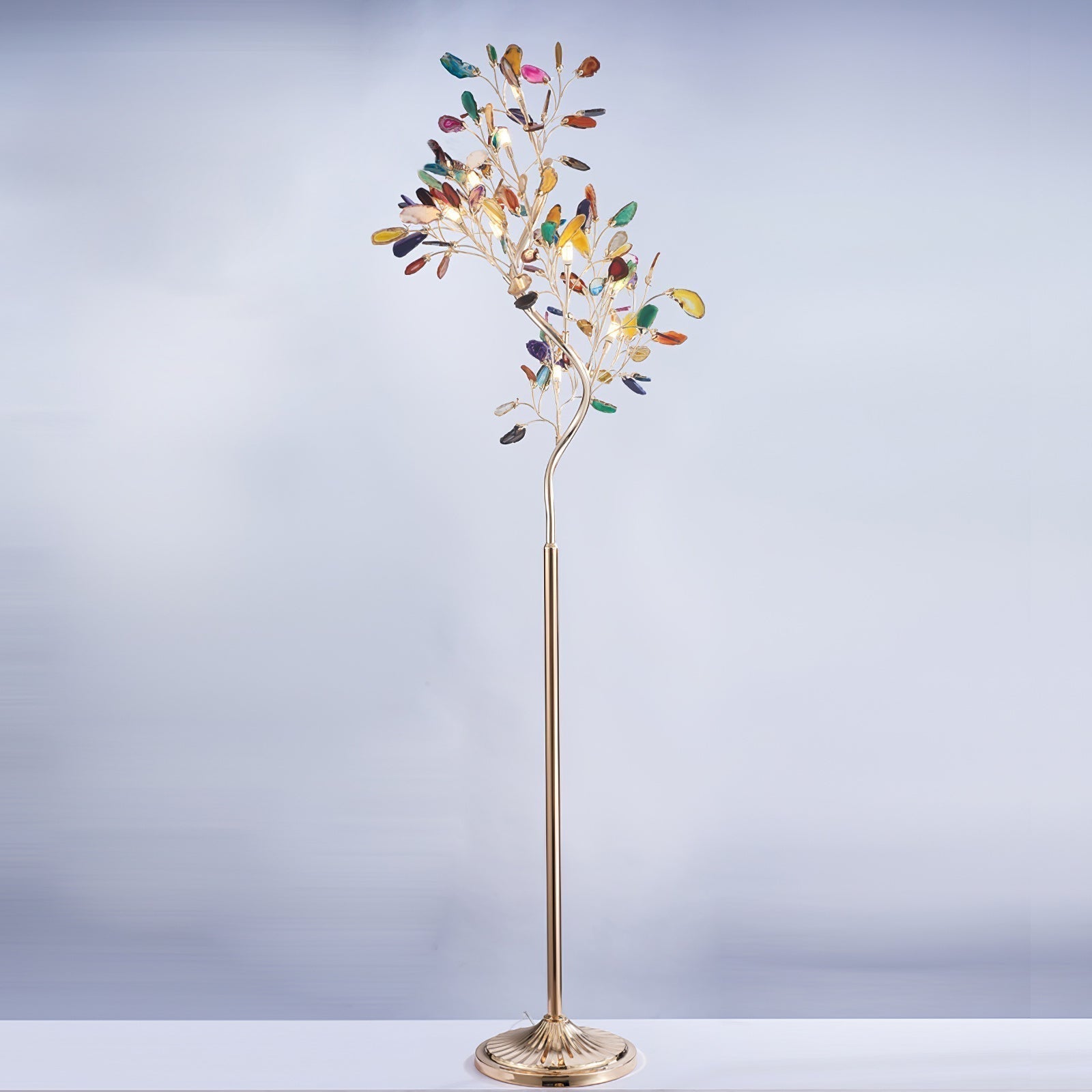 Lampadaire en agate avec sculpture en forme d'arbre à huit lampes, finition cuivre, aspect multicolore
