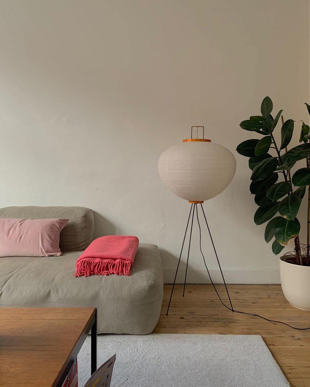 Akari Mulberry papir gulvlampe i metal, japansk stil til stuer
