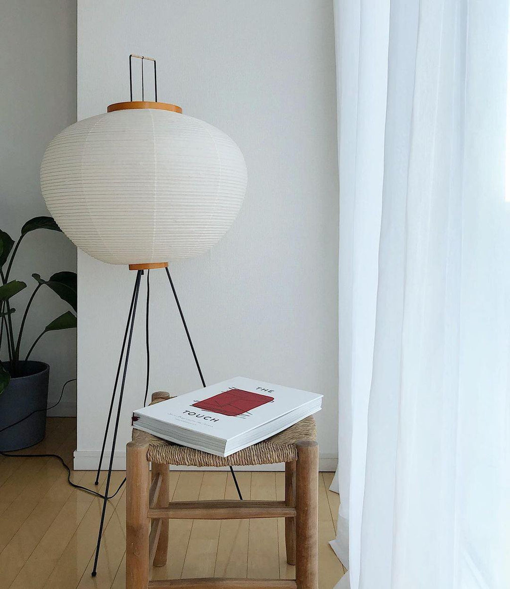 Akari Mulberry papir gulvlampe i metal, japansk stil til stuer