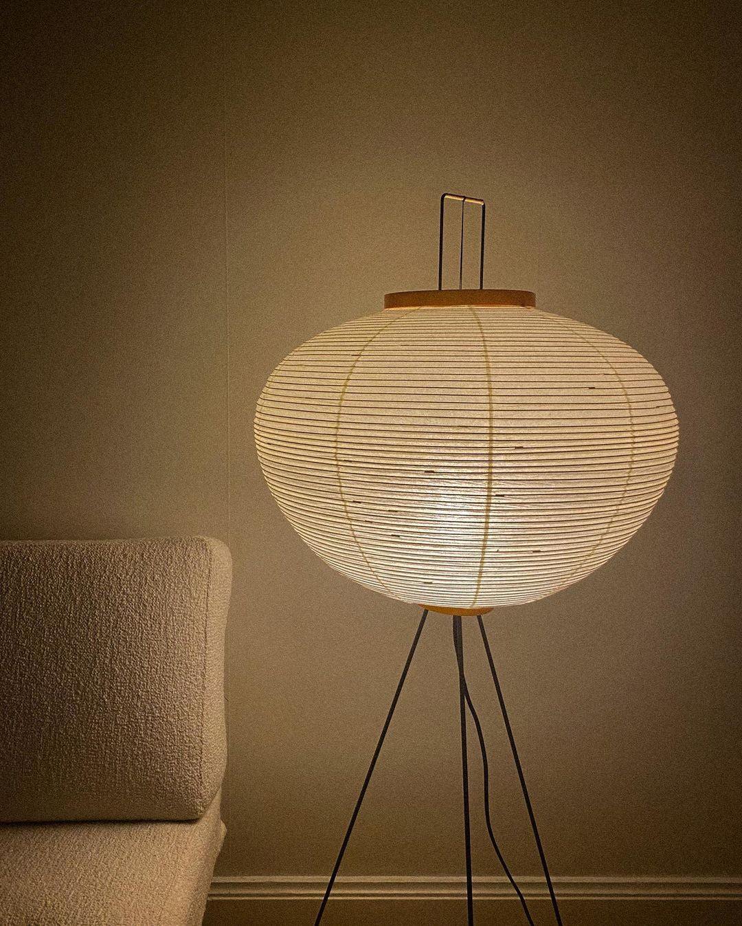 Akari Mulberry papir gulvlampe i metal, japansk stil til stuer