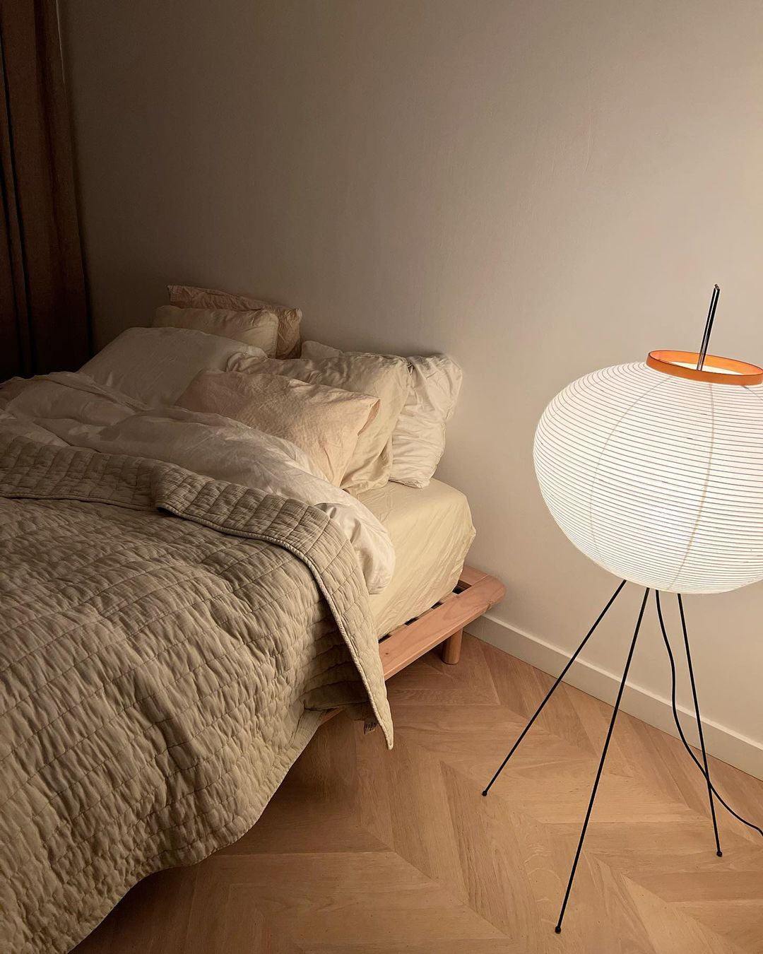 Akari Mulberry papir gulvlampe i metal, japansk stil til stuer