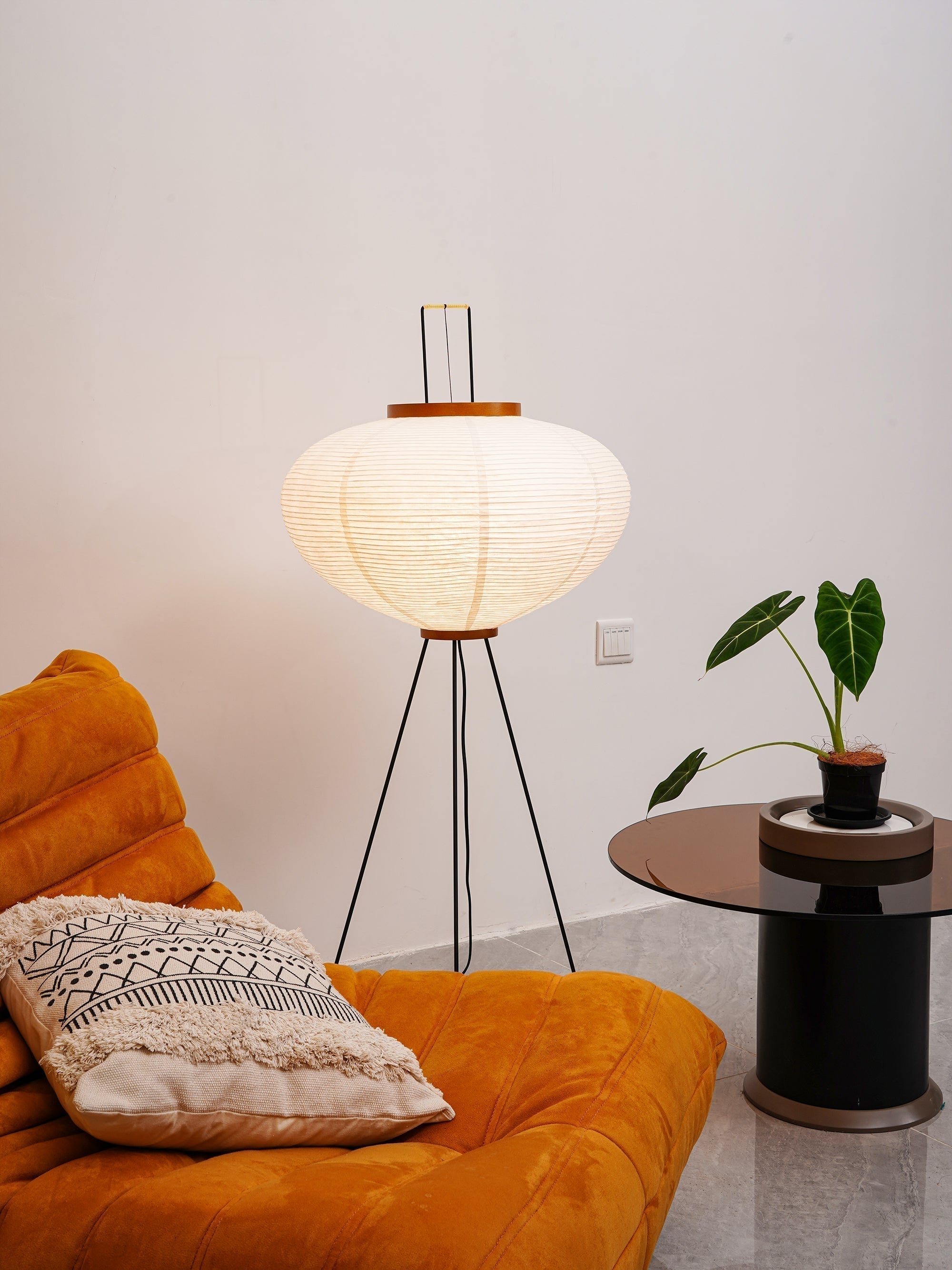 Akari Mulberry papir gulvlampe i metal, japansk stil til stuer