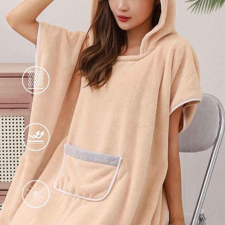 VelourNest Kuscheliger Mikrofaser-Bademantel Für Zuhause Und Spa