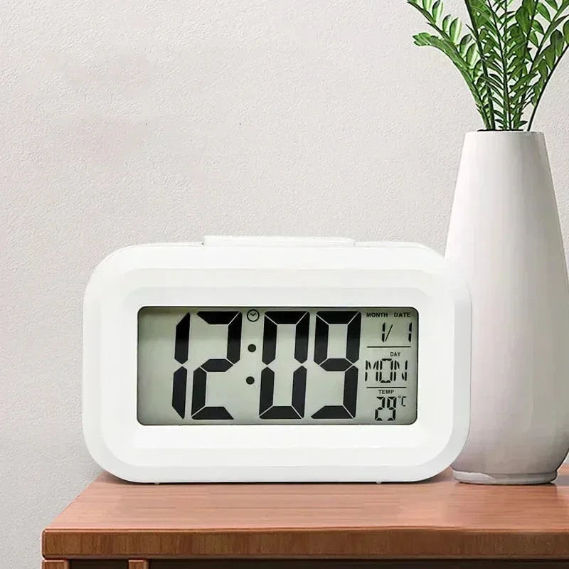 NovaTime Mini Multifunktionaler digitaler LED-Wecker mit Schlummerfunktion