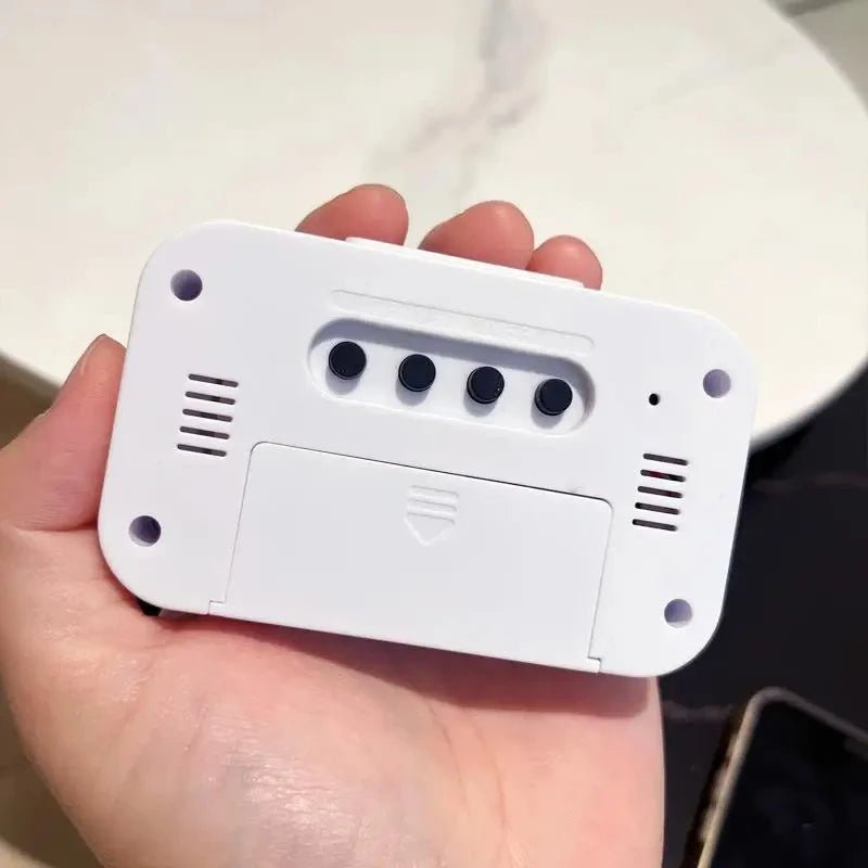 NovaTime Mini Multifunktionaler digitaler LED-Wecker mit Schlummerfunktion