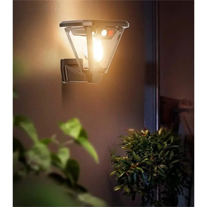 LumenPulse Solarbetriebene LED-Außenleuchte mit Bewegungsmelder