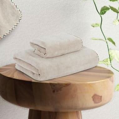AeroFlex QuickDry Towel, Premium Microfiber, Fast Drying and Travel Ready